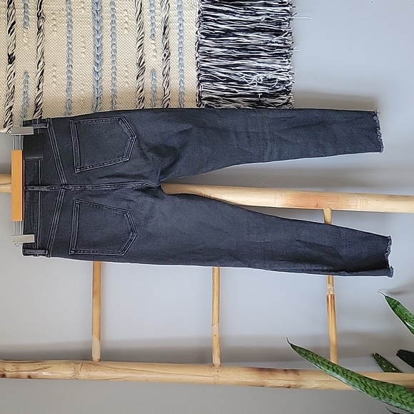 Aritzia Denim Forum THE LOLA High Rise Skinny - Picture 6 of 13